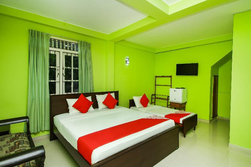 Oyo 347 Hotel Empryean Katunayaka Exterior foto